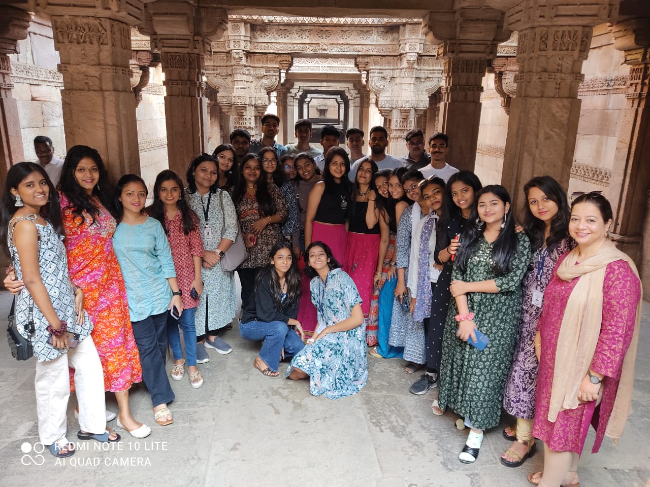 Students visiting Adalaj wells